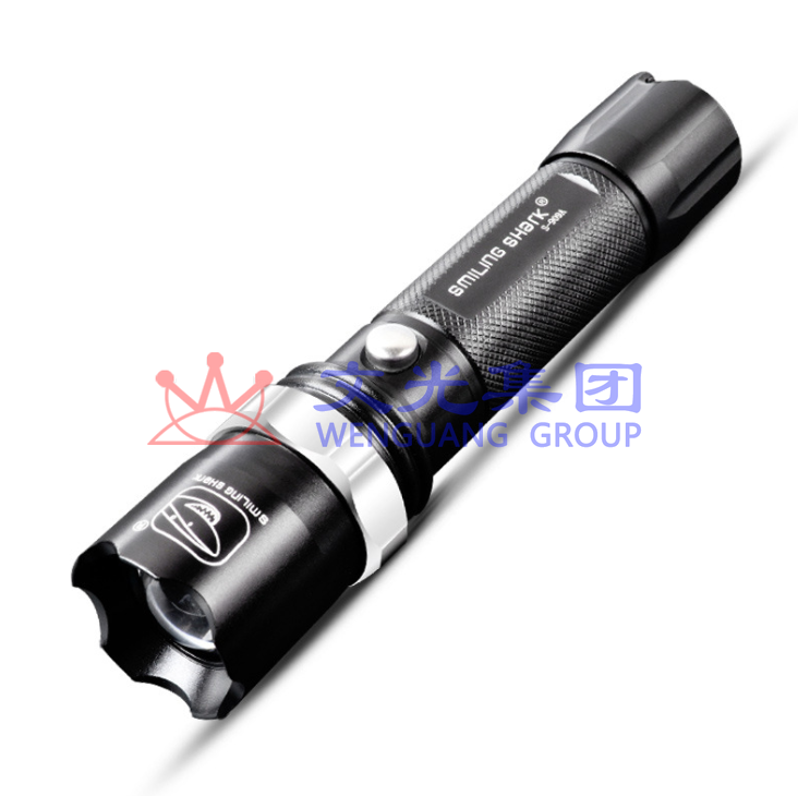 微笑鲨 909A手电筒 LED充电强光手电筒 户外自行车骑行手电筒 SKU:WG0114680