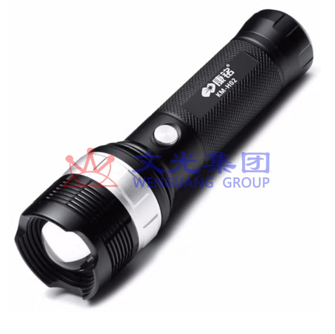 康铭 强光手电筒LED远射变焦手提探照灯 KM-H02 续航15小时 SKU:WG0117127